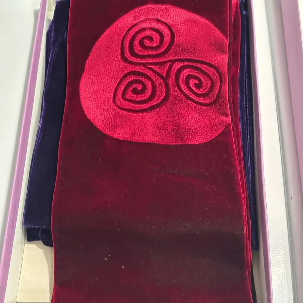 NWOT Imogene Velvet Scarf Handmade Ireland Celtic Spiral Burgundy
